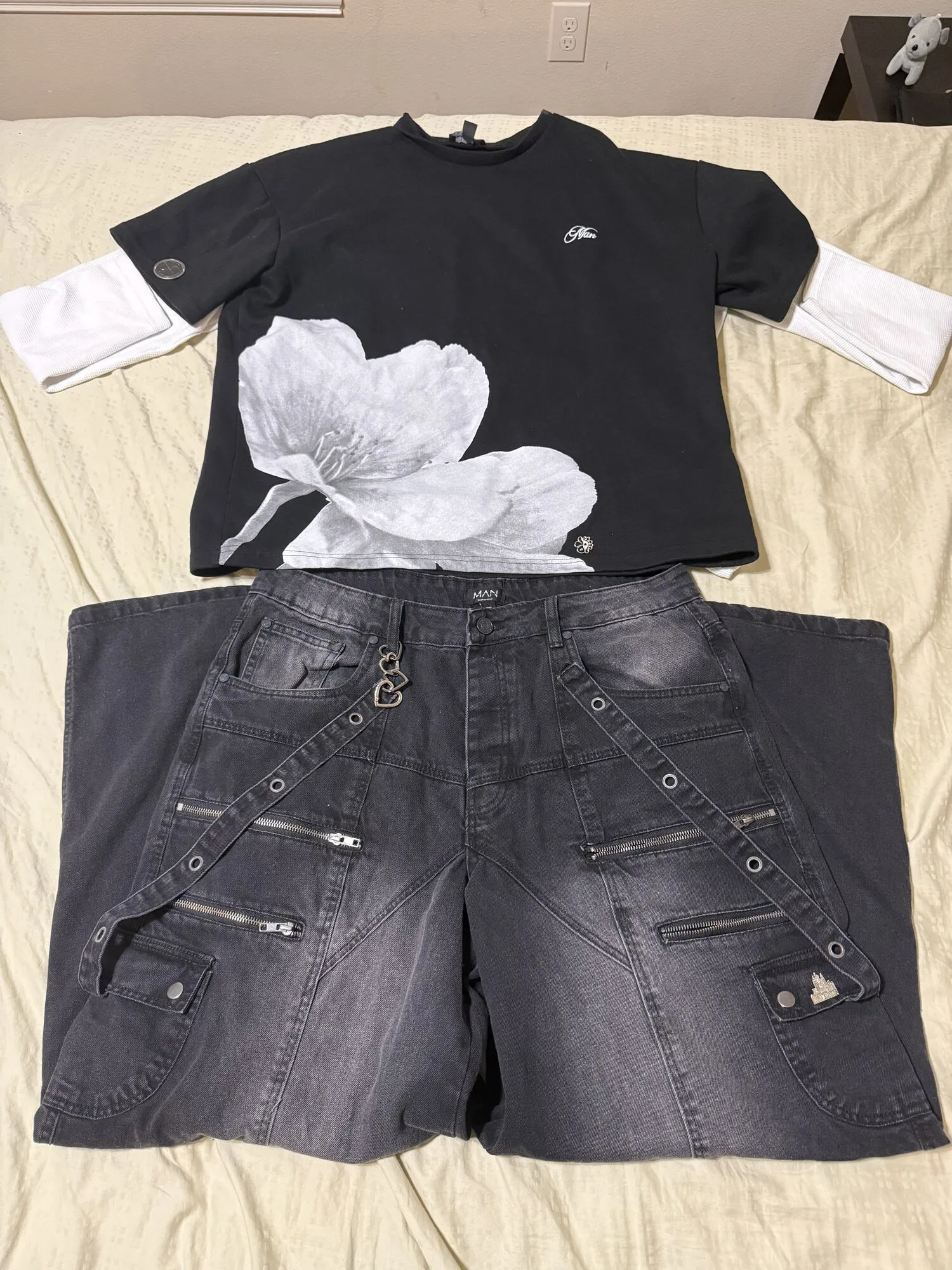 Boohooman Gothic Jeans, Adidas Longsleeve, Boohooman T-Shirt